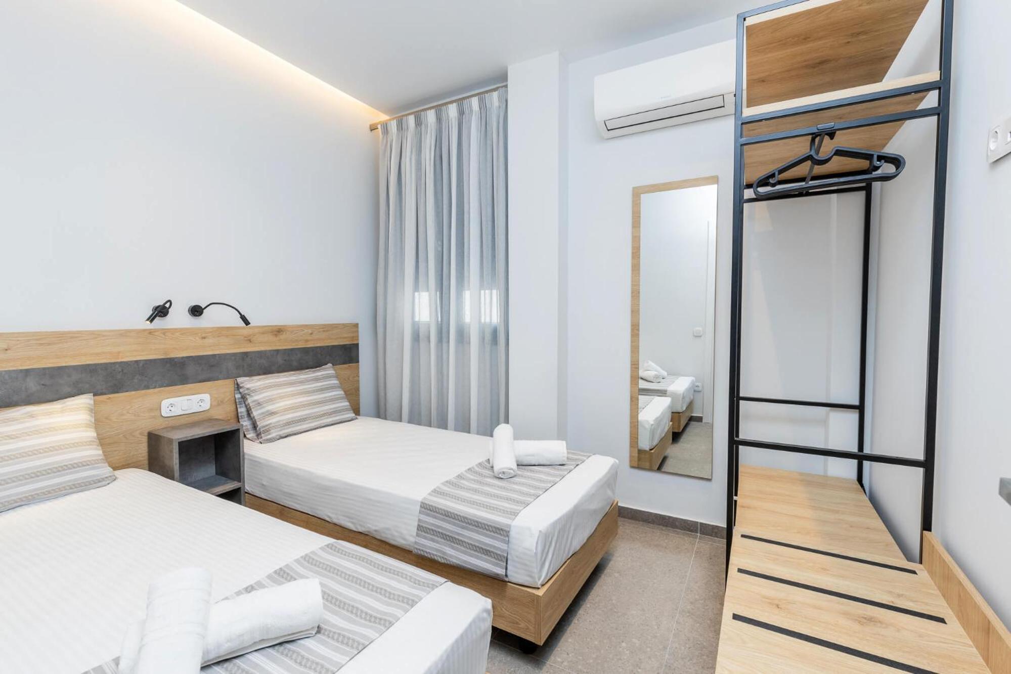 Enalia Luxury Living Apartment นิกิติ ภายนอก รูปภาพ