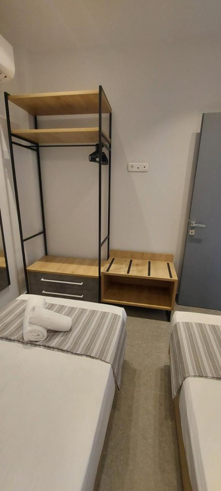 Enalia Luxury Living Apartment นิกิติ ภายนอก รูปภาพ