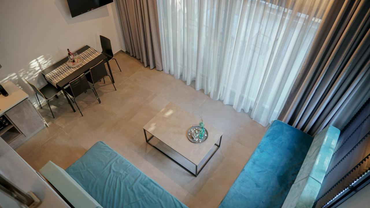 Enalia Luxury Living Apartment นิกิติ ภายนอก รูปภาพ