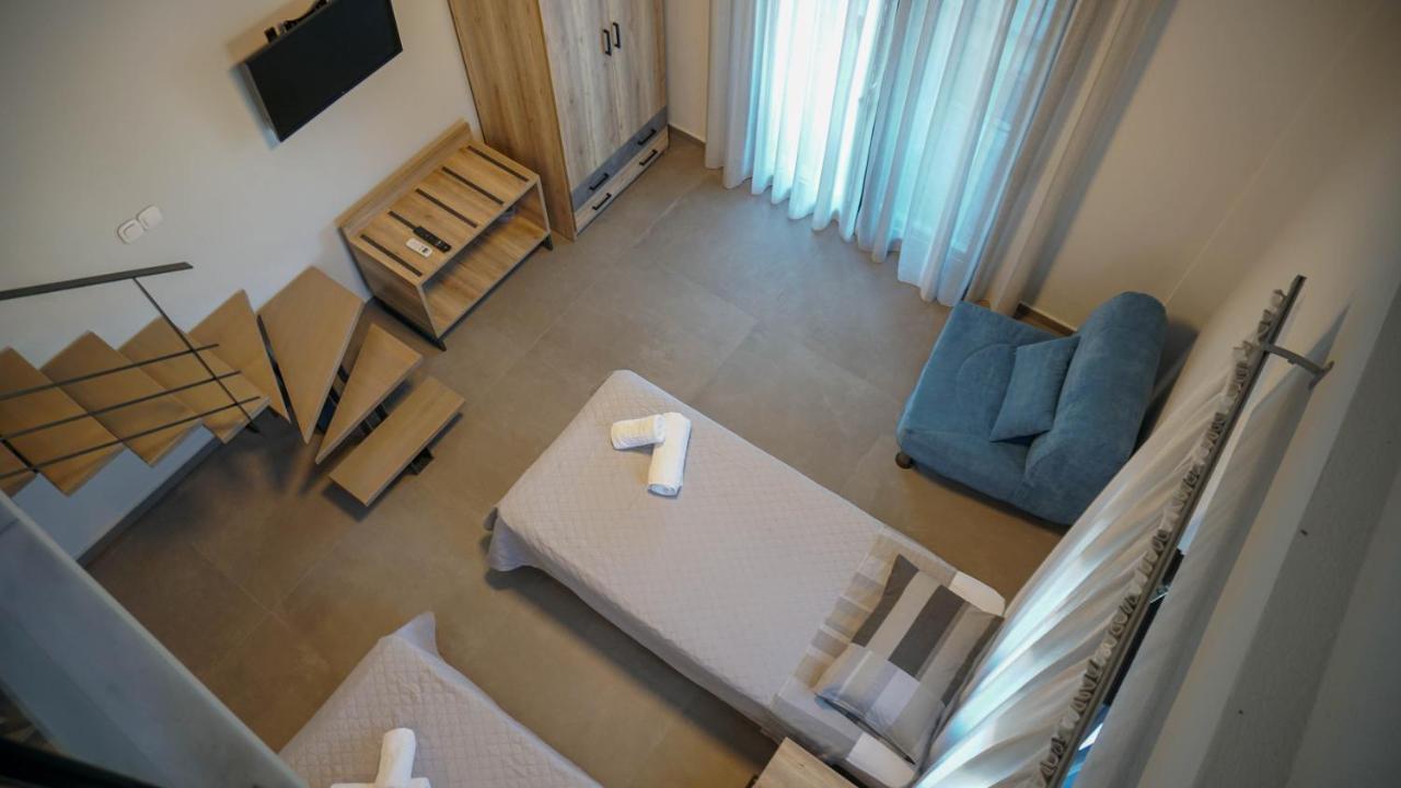 Enalia Luxury Living Apartment นิกิติ ภายนอก รูปภาพ